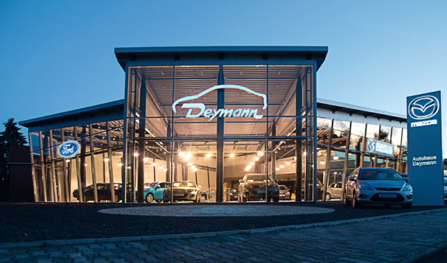 Interaktive Erlebniswelt rund um die Marke Ford