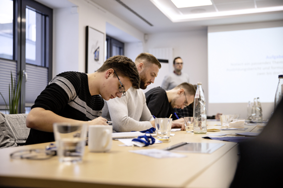 Die Wertgarantie Group gibt jungen Menschen auch in der Corona-Krise eine Berufsperspektive