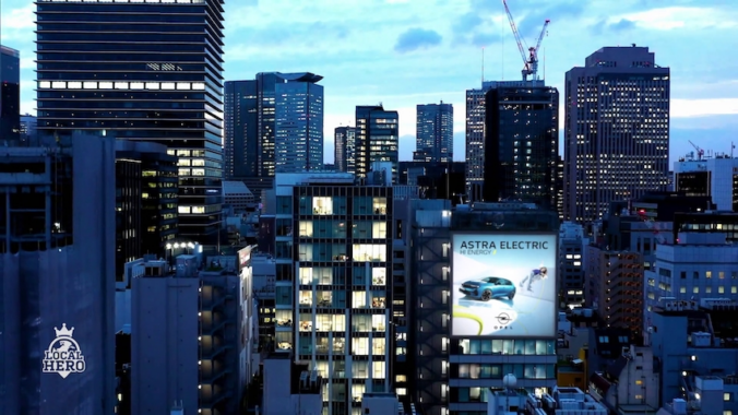 Virtual Placement: Brandplace integriert Opel-Werbung in „Local Hero“