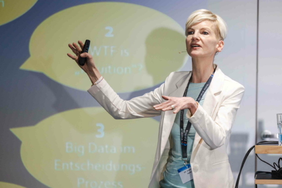 Intuition trifft Big Data: Dr. Johanna Dahms visionäre Keynote