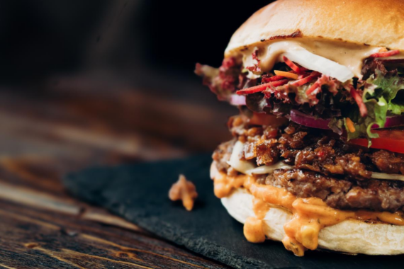 Neueröffnung am 1. Mai: Eskinivvach Burger Eschwege zieht um