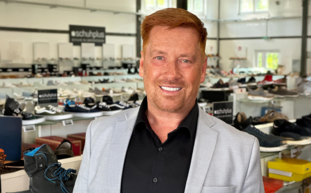 Frühling und Sommer in Übergröße: schuhplus startet mit XXL-Auswahl