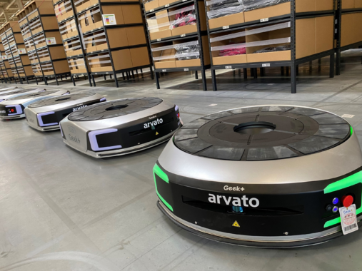 Arvato baut Automatisierung mit neuem Rack-to-Person-System am Standort Poznań weiter aus
