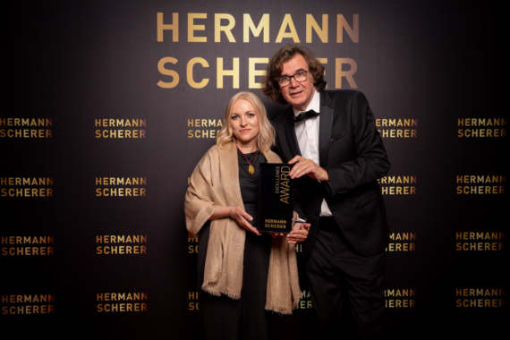 Integrative Brustkrebstherapie überzeugt beim Speaker Slam: Excellence Award für Liane Klauke